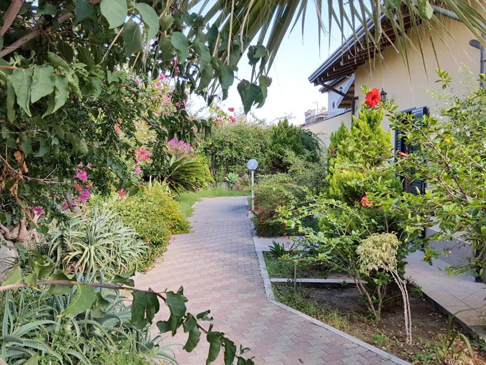 Villa Gabriella Patti Exterior foto